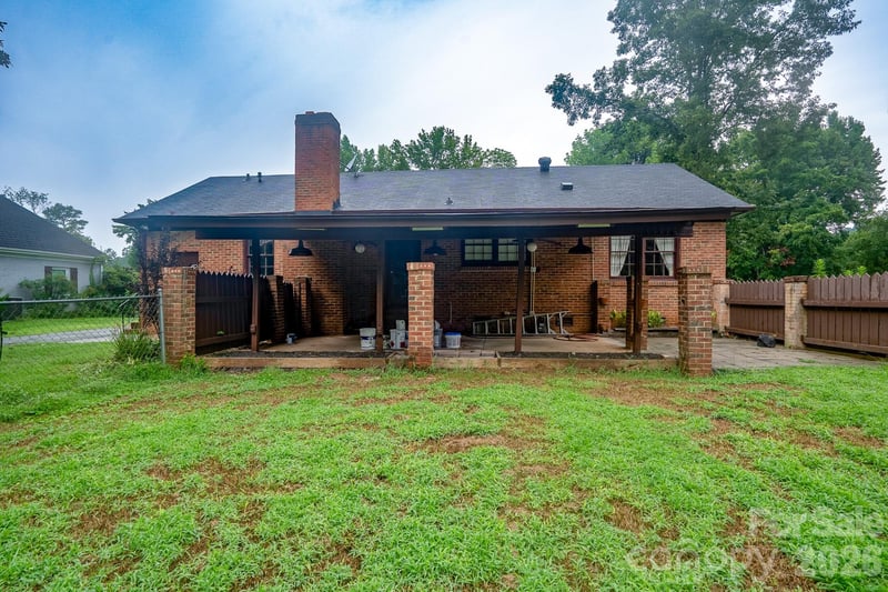 5742 Faulconbridge Rd, Charlotte, NC 28227