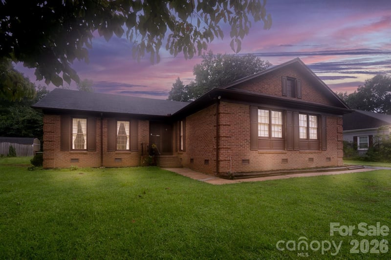 5742 Faulconbridge Rd, Charlotte, NC 28227