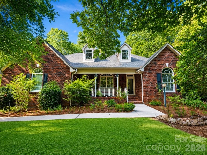 5406 Club View Dr, Concord, NC 28025