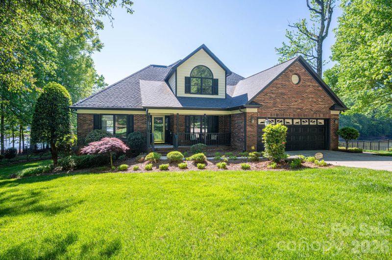 226 Bay Shore Dr, Belmont, NC 28012