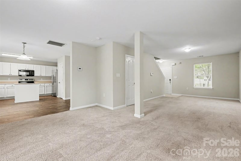 2100 Cranberry Woods Ct, Charlotte, NC 28208
