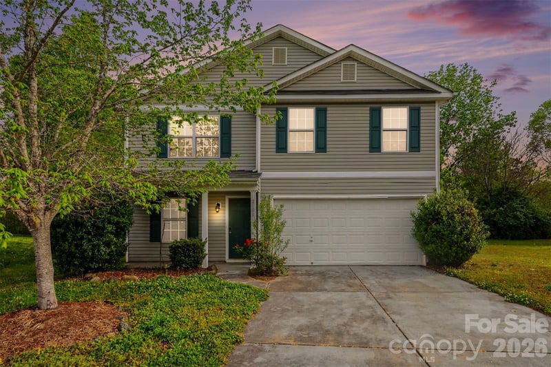2100 Cranberry Woods Ct, Charlotte, NC 28208