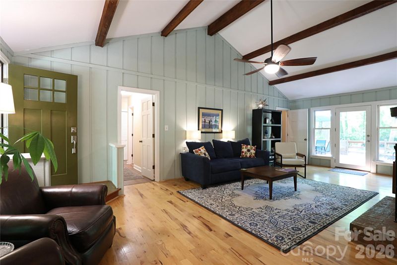 14040 Hackamore Dr, Matthews, NC 28105