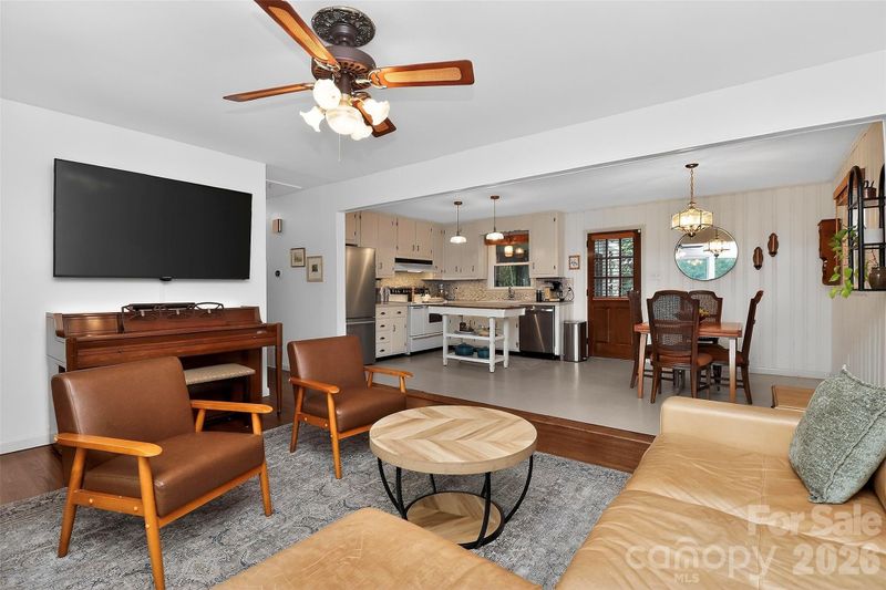 3231 Harrow Pl, Charlotte, NC 28205