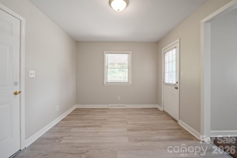 140 Nila Dawn Ave #2, Gastonia, NC 28052