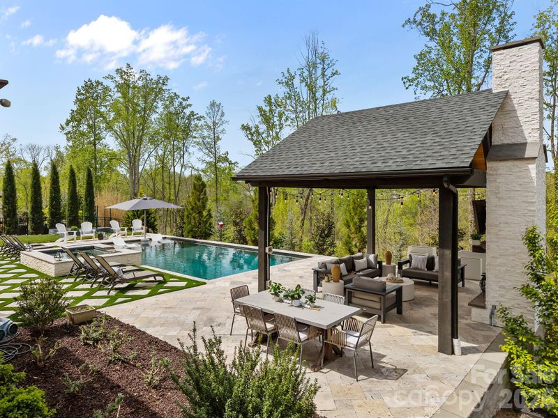 18509 Doves Crest Rd, Cornelius, NC 28031