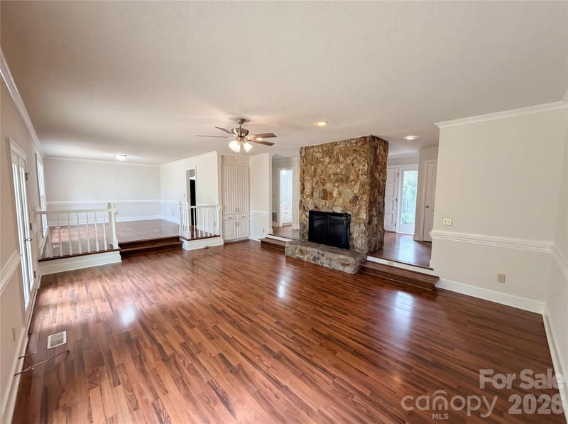 6024 Dovefield Rd, Charlotte, NC 28277