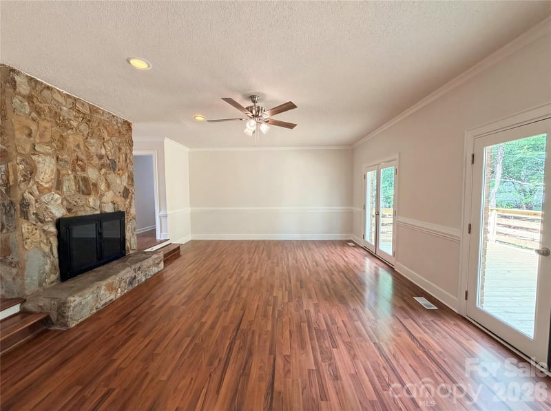 6024 Dovefield Rd, Charlotte, NC 28277