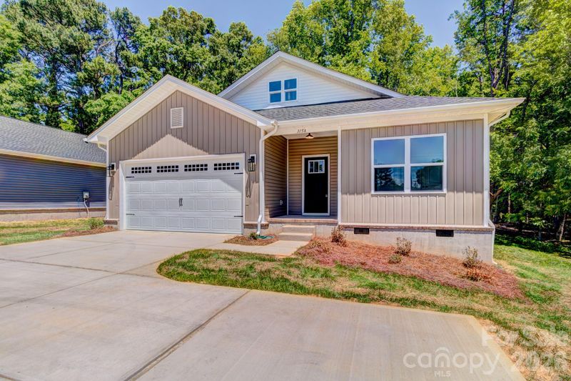 315A S Pink St, Cherryville, NC 28021