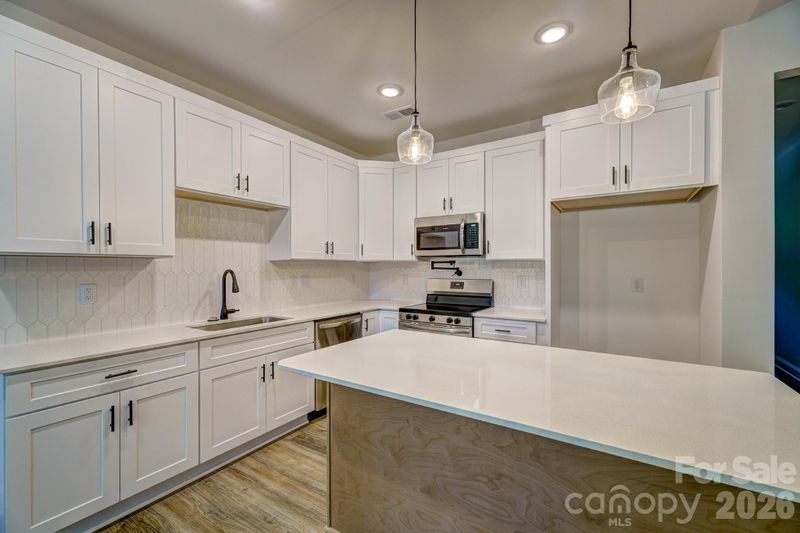 315 S Pink St, Cherryville, NC 28021