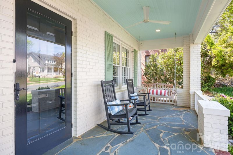 138 Middleton Dr, Charlotte, NC 28207