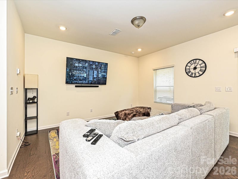 348 Abington St, Matthews, NC 28104