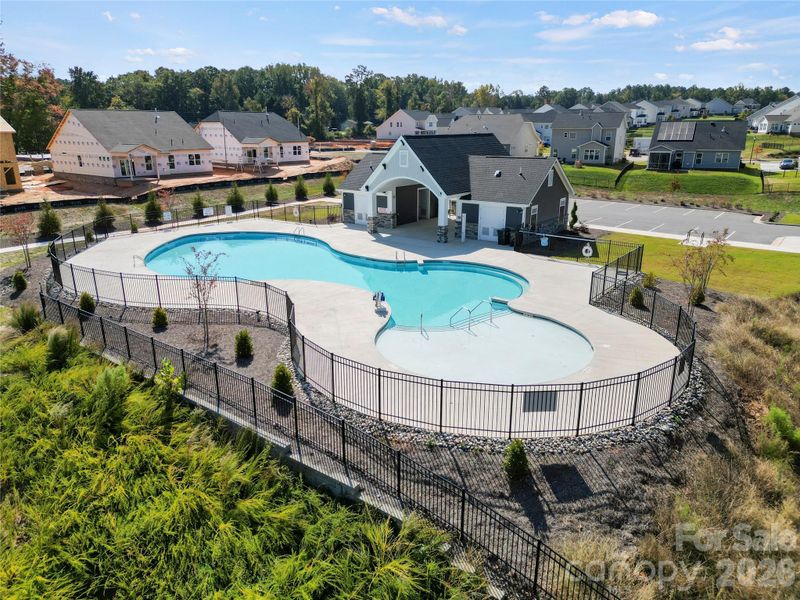 4220 Vista Pine Dr, Charlotte, NC 28215