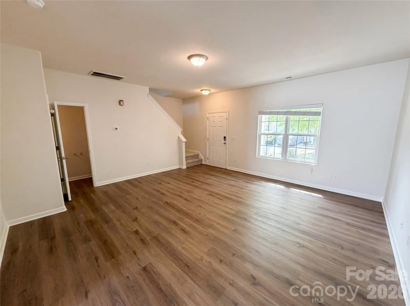 8321 Candlenut Ln, Charlotte, NC 28215