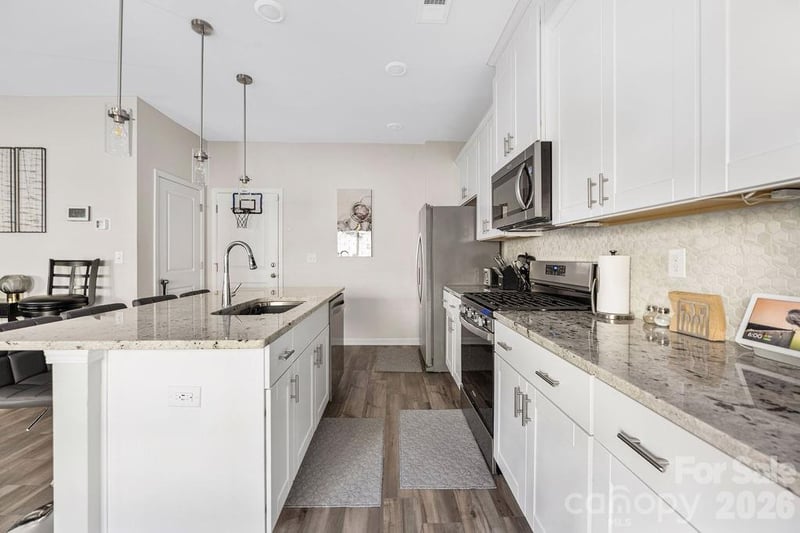 1135 Harland St, Charlotte, NC 28216