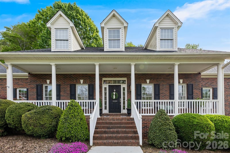 1004 Ashley Pl, Belmont, NC 28012