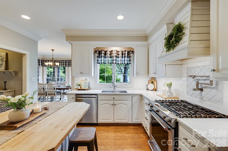 1004 Ashley Pl, Belmont, NC 28012