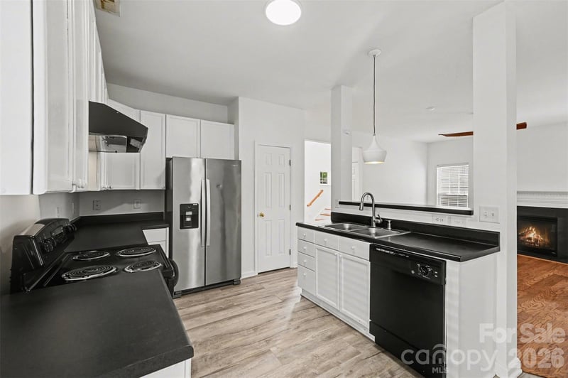 5041 Prosperity Ridge Rd, Charlotte, NC 28269