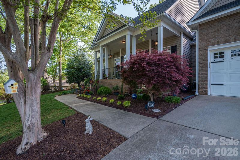 1013 Marguerite Dr, Lowell, NC 28098