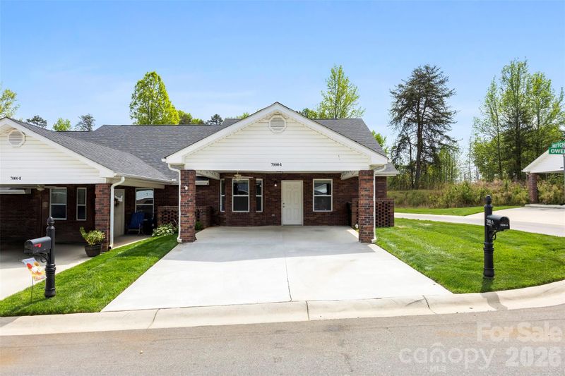 7000 Owens Ct, Lowell, NC 28098