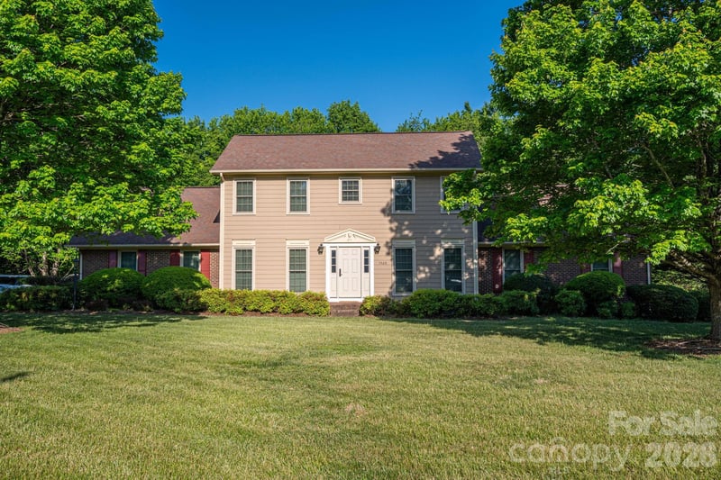 1520 Stableview Dr, Gastonia, NC 28056