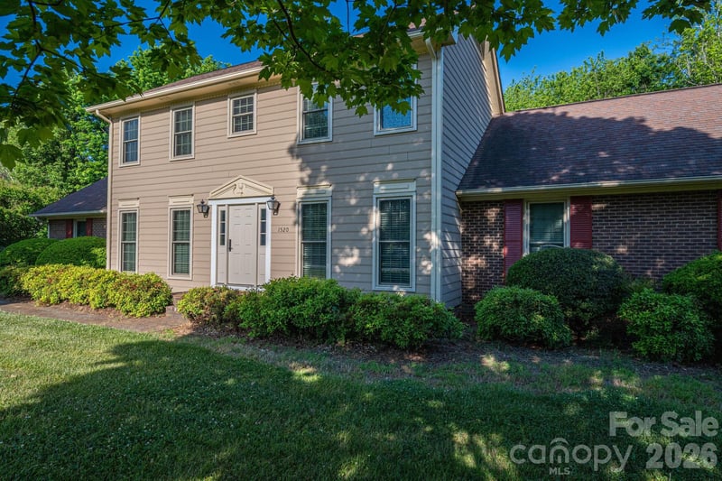 1520 Stableview Dr, Gastonia, NC 28056