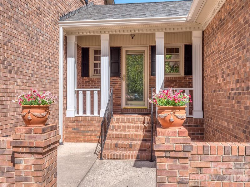 1636 Heatherloch Dr, Gastonia, NC 28054