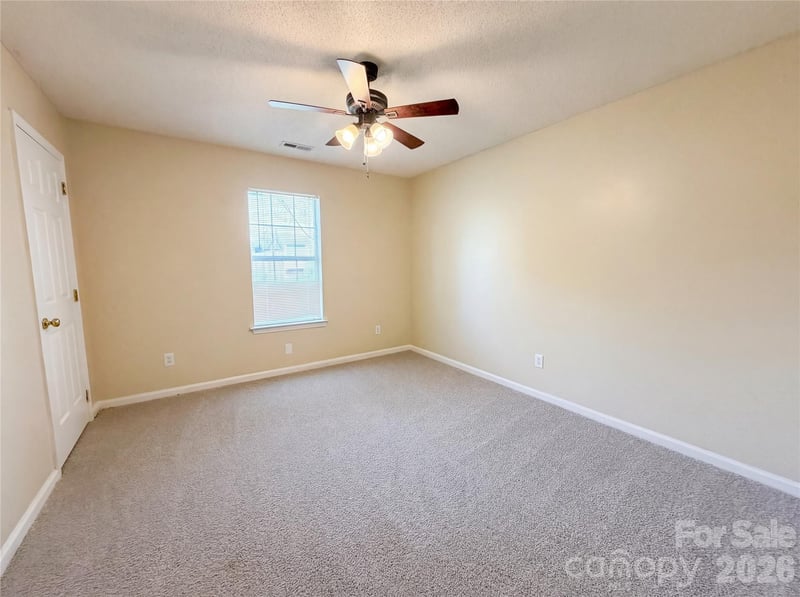 12525 Panthersville Dr, Charlotte, NC 28269