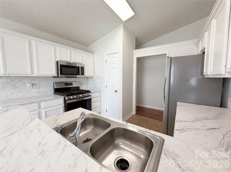 12525 Panthersville Dr, Charlotte, NC 28269