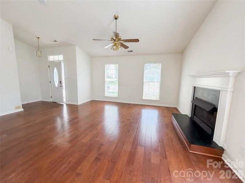 12525 Panthersville Dr, Charlotte, NC 28269
