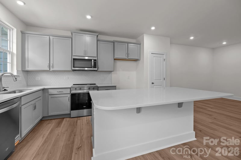 2930 Clyde Dr, Charlotte, NC 28208