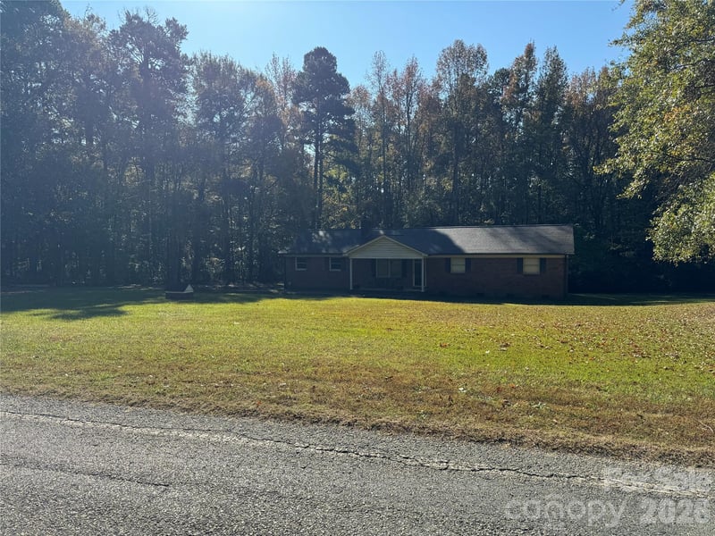 1827 Lawing Rd, Charlotte, NC 28216