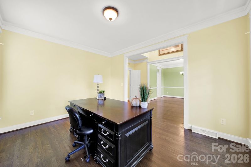 1512 Calvin Hal Rd, Lake Wylie, SC 29710