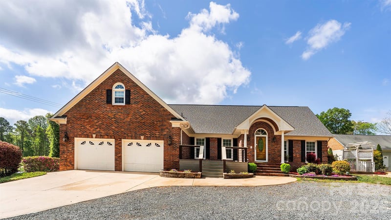 8219 Starnes Randall Rd, Charlotte, NC 28215