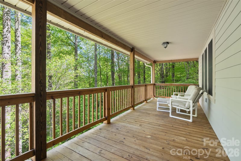 93 Streamside Dr, Waynesville, NC 28785