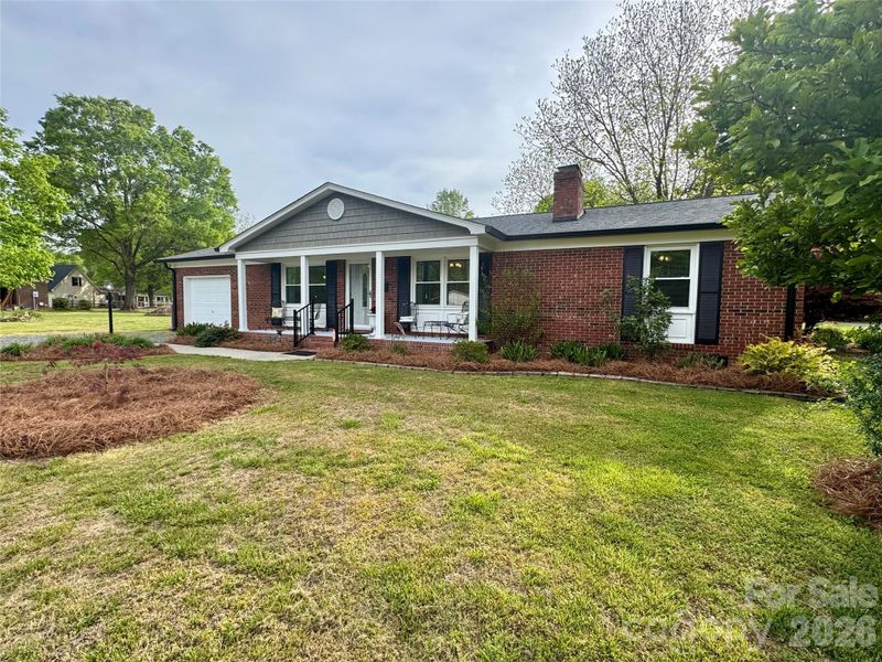 1104 Amigo Dr, Concord, NC 28025