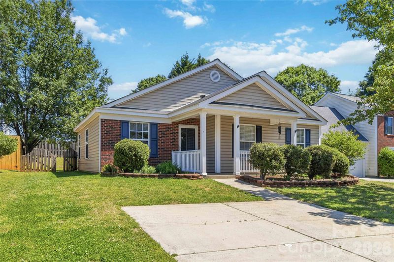 110 Camforth Dr, Mooresville, NC 28117