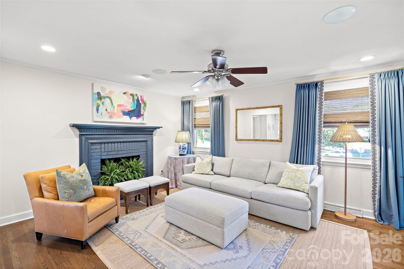 832 Stanfield Dr, Charlotte, NC 28210