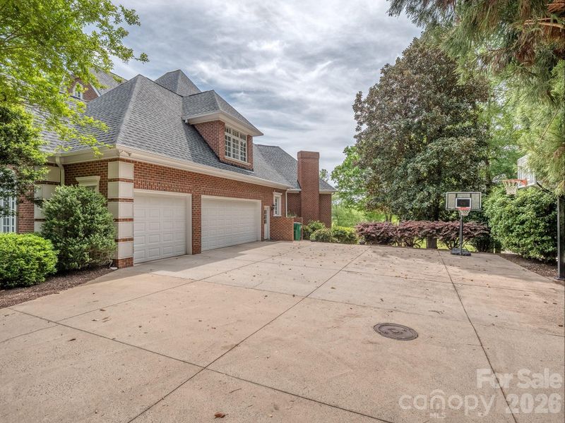 6528 Chipstead Ln, Charlotte, NC 28277