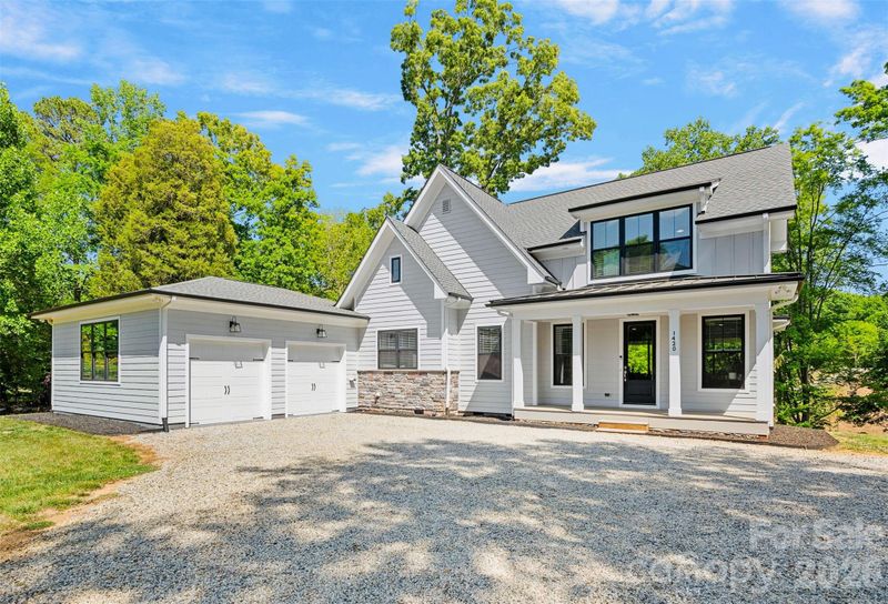 1420 Roundstone Rd, Sherrills Ford, NC 28673