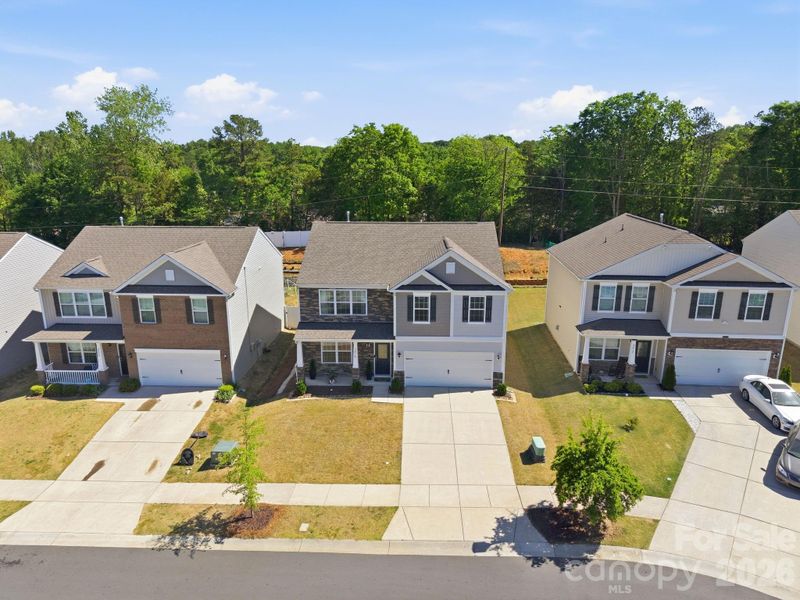 3016 Platinum Pointe Dr, Charlotte, NC 28227