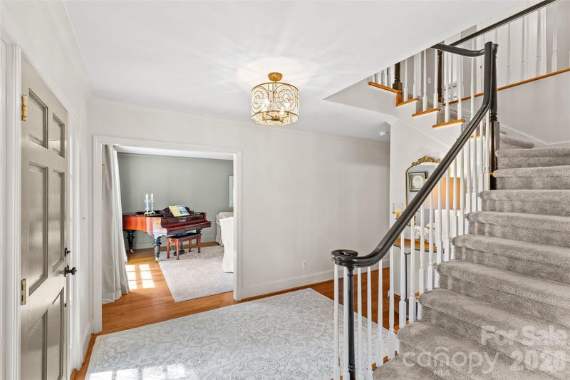 311 Glen Oaks Rd, Charlotte, NC 28270