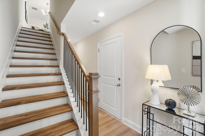 1914 Irma St, Charlotte, NC 28216