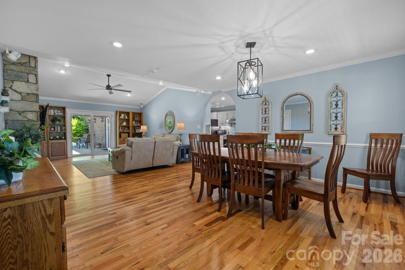 4946 Butner Dr, Hickory, NC 28602