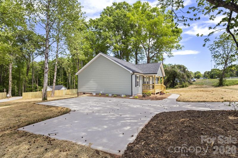 320 Sharon Rd, York, SC 29745