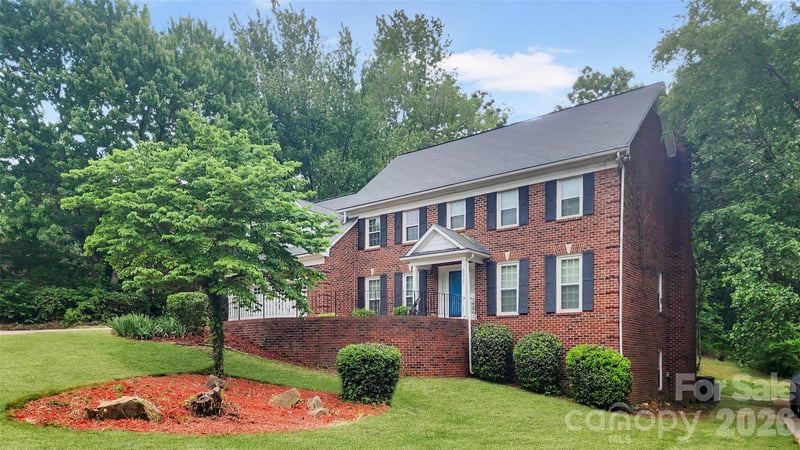 8331 Dunstaff Rd, Charlotte, NC 28269