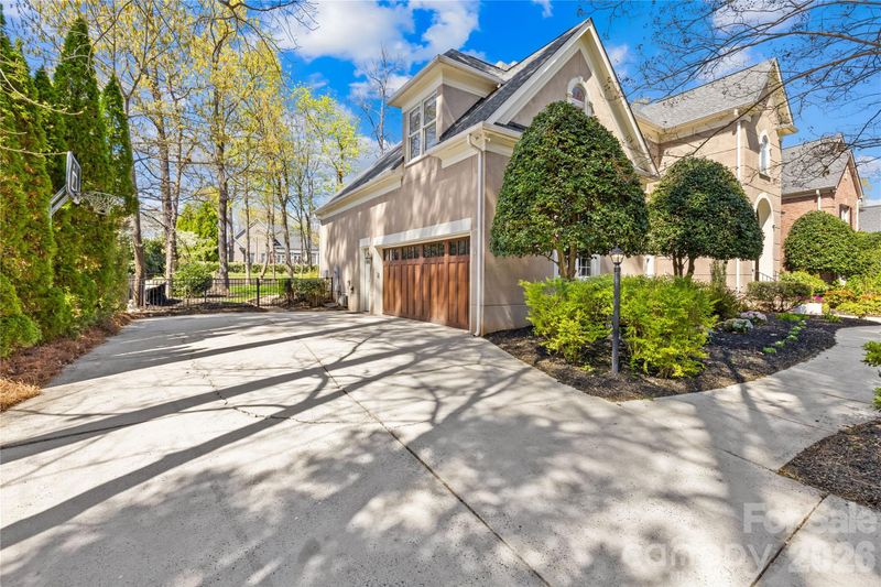 18609 Square Sail Rd, Cornelius, NC 28031