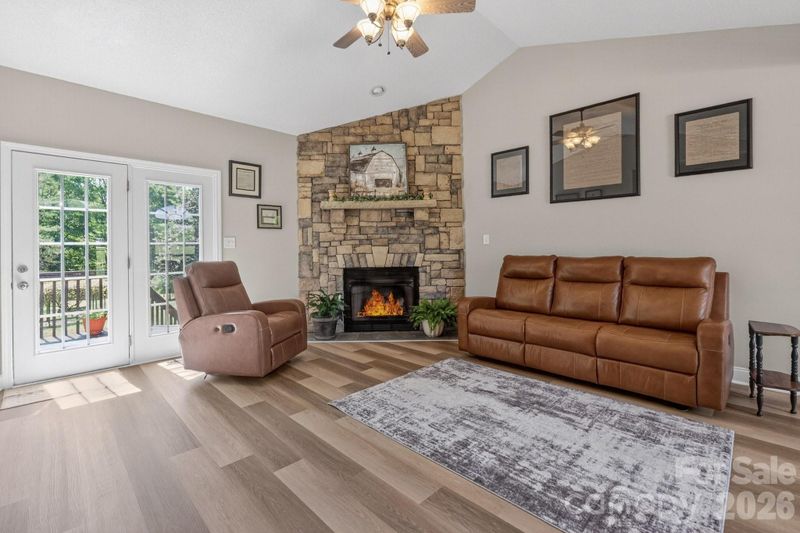 8145 Monbo Rd #2, Catawba, NC 28609