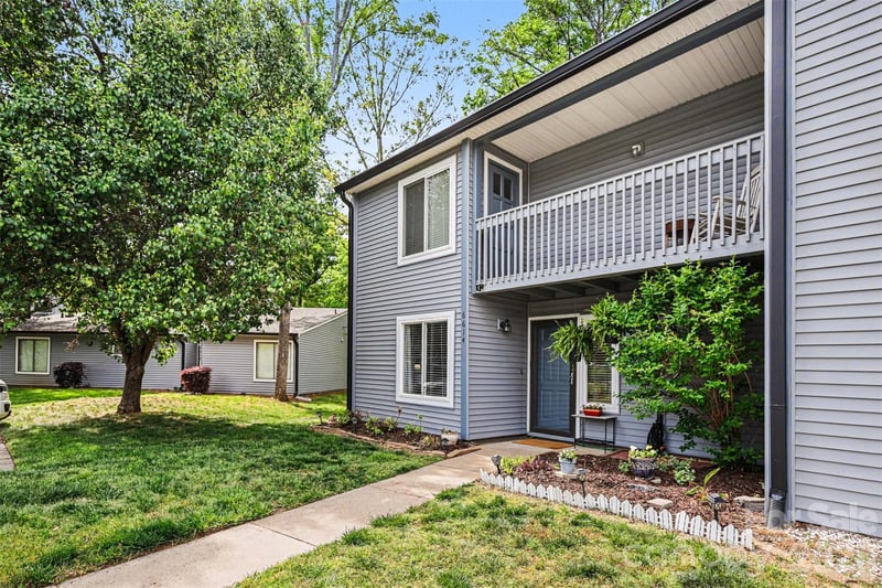6614 Point Comfort Ln, Charlotte, NC 28226