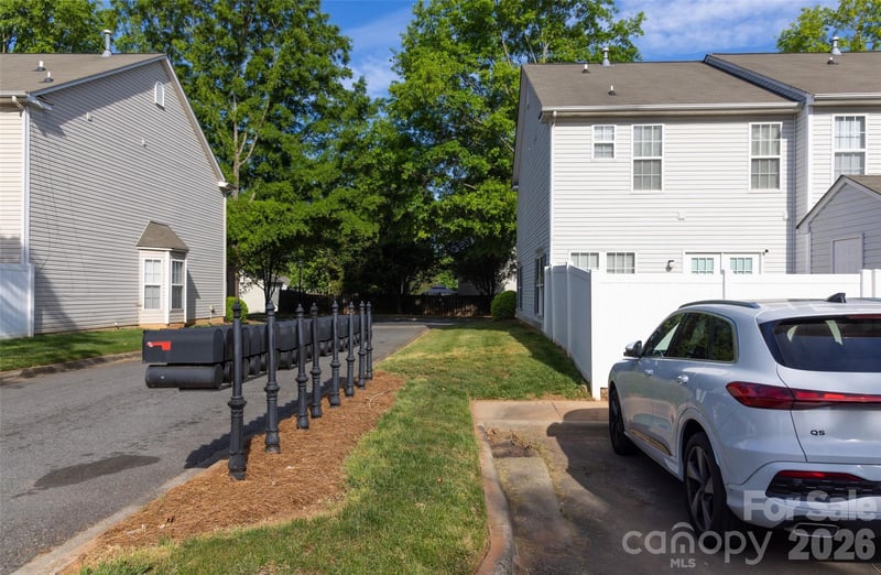 8224 Shinkansen Dr, Charlotte, NC 28213